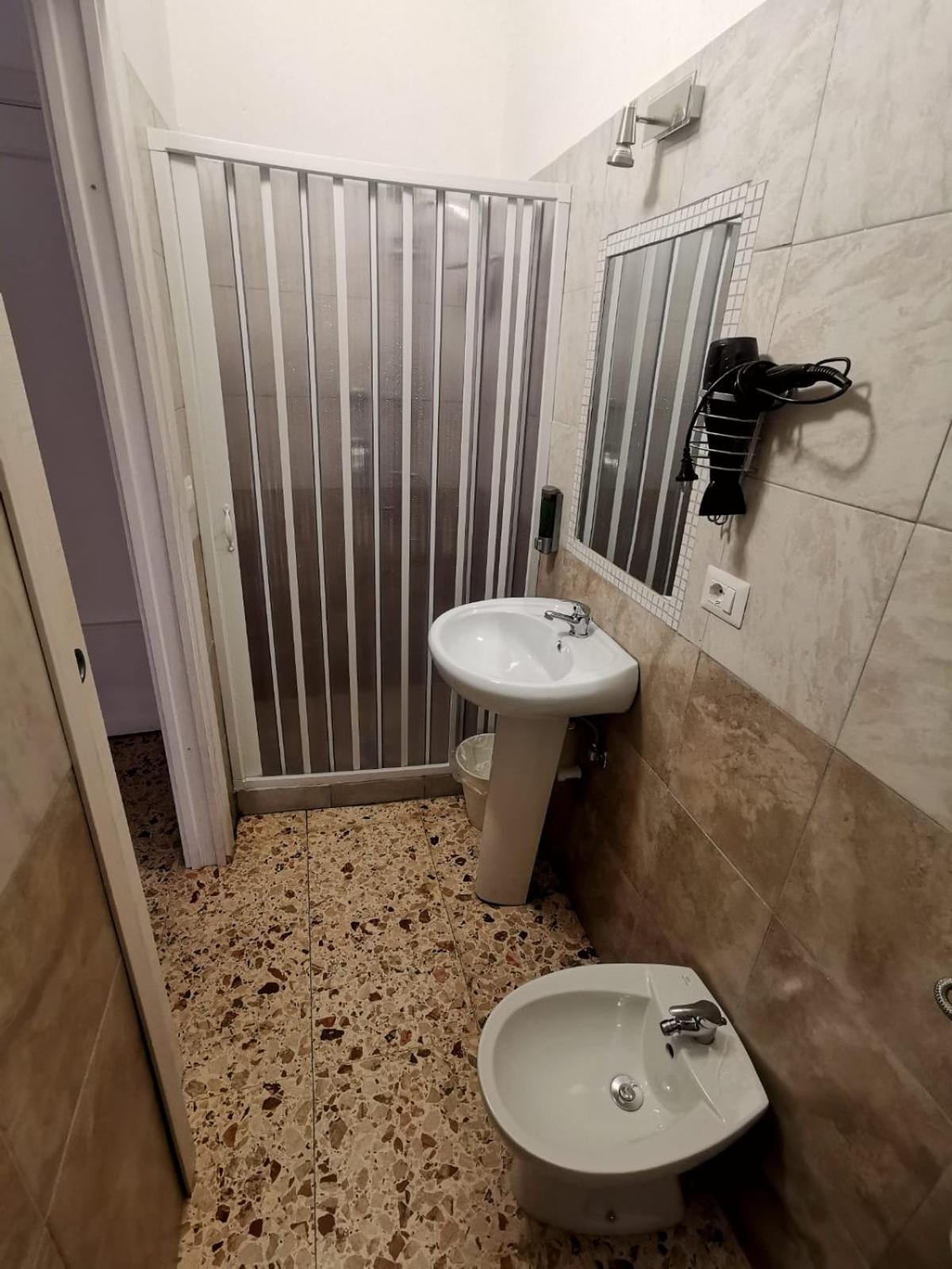 Catania Airport Room Bagno Privato In Camera Ngoại thất bức ảnh